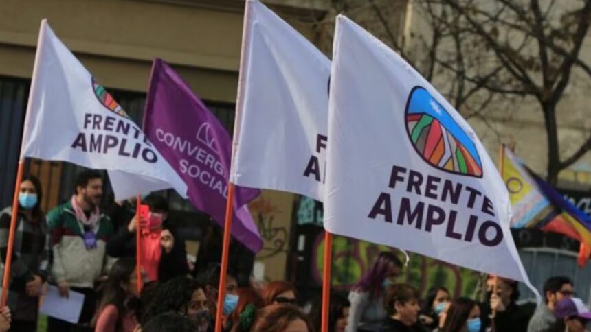 Frente Amplio presenta proyecto para mejorar democracia y sistema político