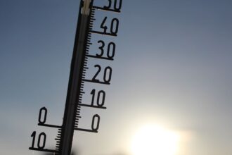 Se pronostica ola de calor en Santiago con temperaturas hasta 35°C