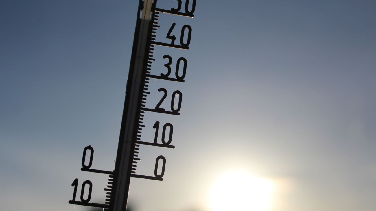 Se pronostica ola de calor en Santiago con temperaturas hasta 35°C Se pronostica ola de calor en Santiago con temperaturas hasta 35°C