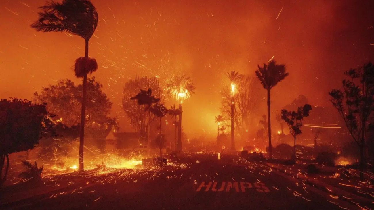 Héroe fallece en incendio al proteger su hogar en California Héroe fallece en incendio al proteger su hogar en California