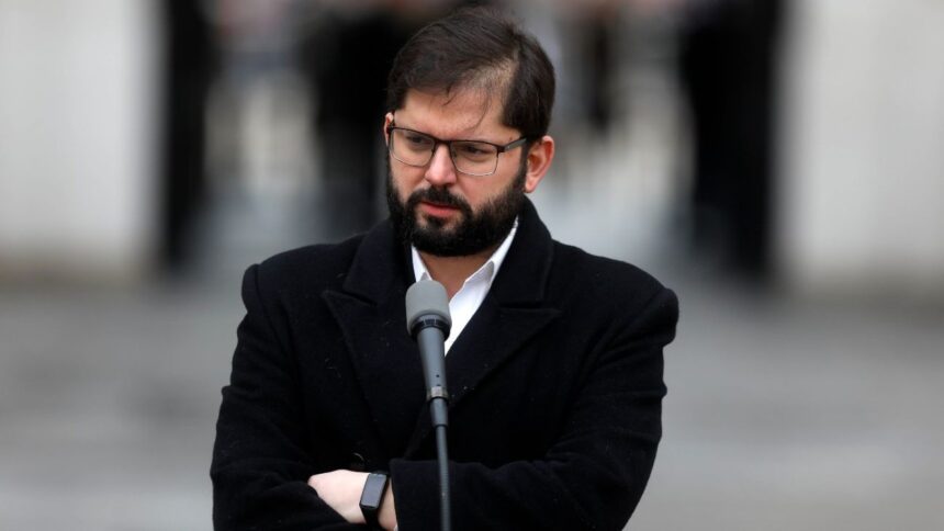 Presidente Gabriel Boric respalda industria en visita a Concepción