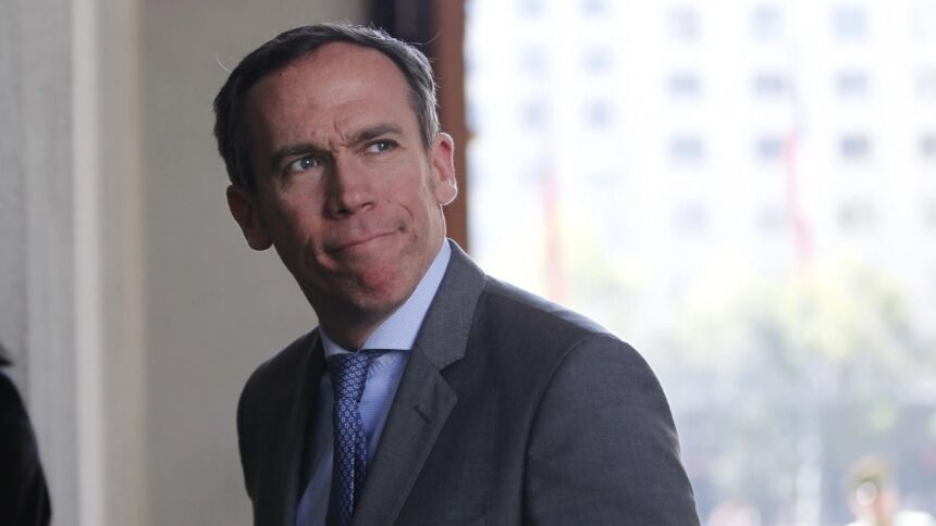 Diputado Alessandri declara por tráfico de influencias en Rancagua