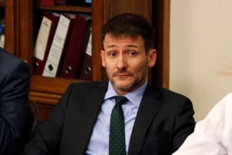 Aprobada sobretasa al impuesto verde para expandir subsidio eléctrico a familias vulnerables