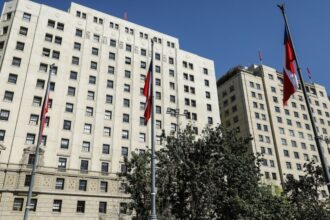 Ministerio de Hacienda de Chile emite bonos en euros y dólares