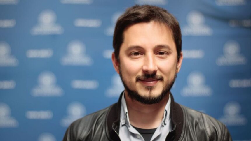 Diputados UDI piden destitución de ministro por avalar violencia en tesis