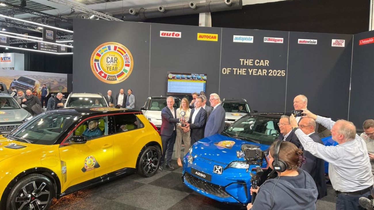 Renault gana premio Coche del Año en Europa por segundo año consecutivo Renault gana premio Coche del Año en Europa por segundo año consecutivo