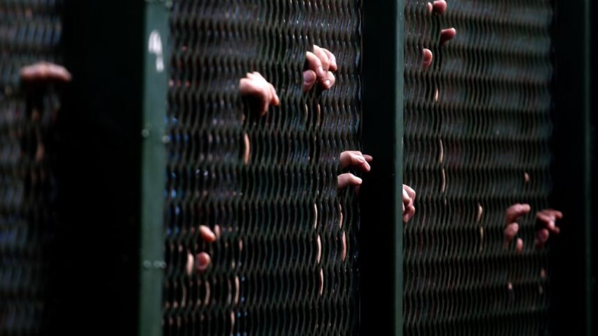 Riña en cárcel de Puente Alto deja 10 heridos y acciones tomadas