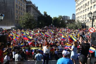 Nueva protesta en Parque Almagro de Chile contra Nicolás Maduro