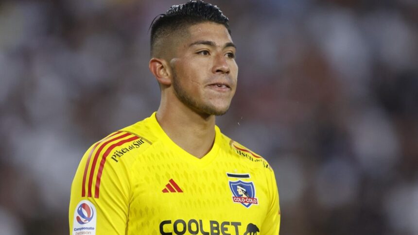 Brayan Cortés renueva contrato con Colo-Colo tras larga y polémica negociación