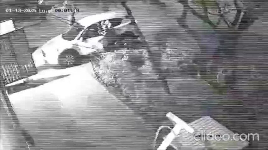 Delincuentes roban vehículo en Lo Espejo y protagonizan encerrona en Maipú