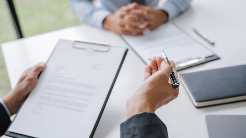 Vacantes laborales sin experiencia en ministerios chilenos: ¿cómo postular?