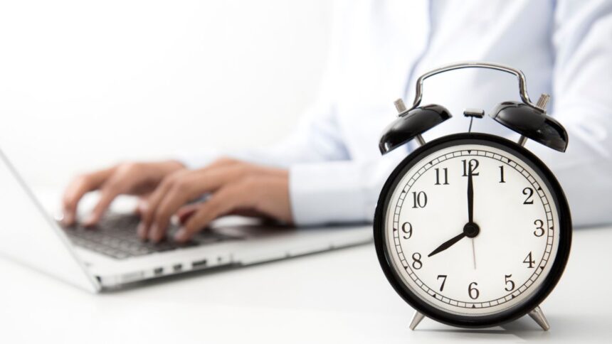 La reducción de horas laborales continuará de forma progresiva hasta 2028