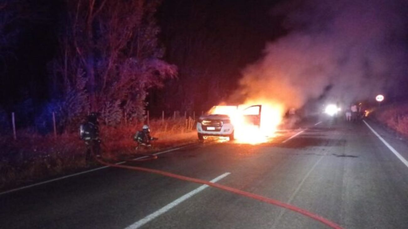 Incendio de camioneta del alcalde de Collipulli: preocupación en la comuna Incendio de camioneta del alcalde de Collipulli: preocupación en la comuna