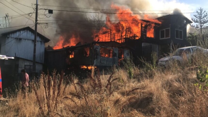 Incendio en Temuco deja cuatro viviendas destruidas: investigan las causas