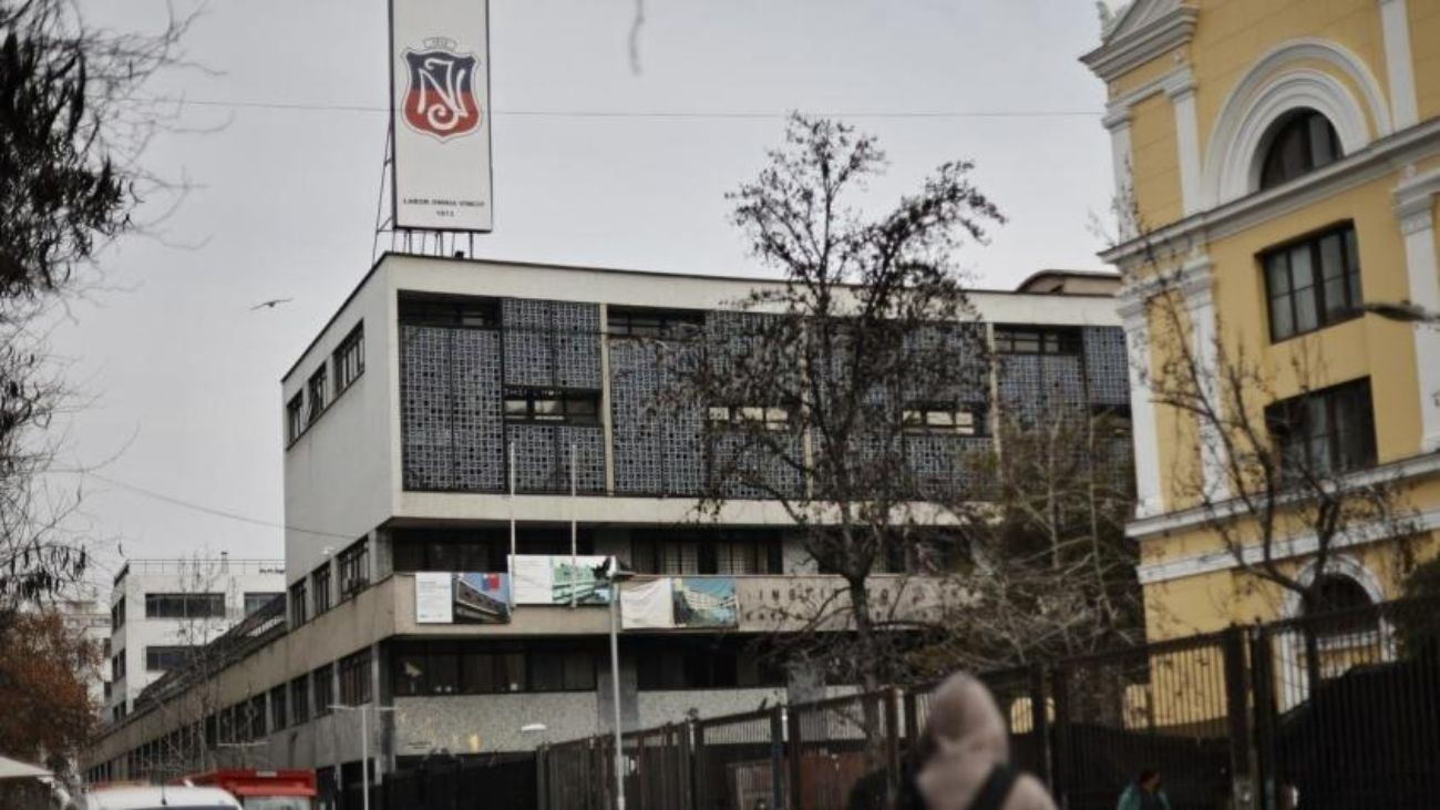 Liceos emblemáticos en declive en ranking de la PAES 2024 Liceos emblemáticos en declive en ranking de la PAES 2024