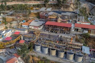 Minera Poderosa considera integrar cobre en futuros proyectos mineros