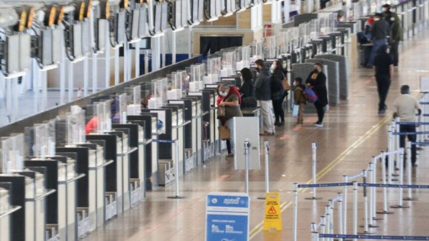 Problemas con Visa Waiver: Director Nacional del Registro Civil explica soluciones