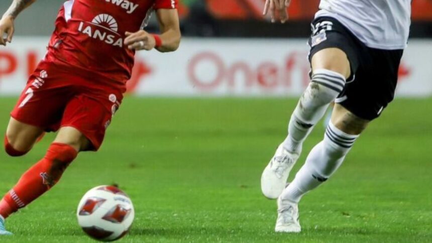 Colo Colo vence a Huracán en Montevideo y avanza en Serie Río de la Plata