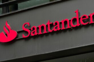 Hombre deberá pagar 35 UF a Banco tras robo en cuenta