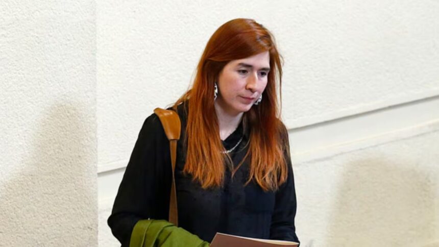 Suspensión de Catalina Pérez en Comisiones por Investigación de Corrupción