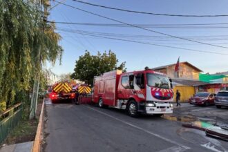 Incendio deja 6 viviendas afectadas en La Granja: Bomberos actúan rápido