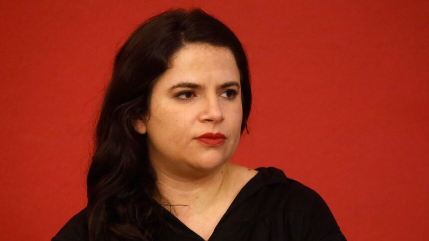 Ministra de la Mujer se pronuncia sobre muerte en Ministerio de Hacienda