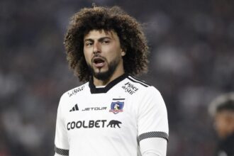 Maximiliano Falcón deja Colo Colo por más de $2,5 millones