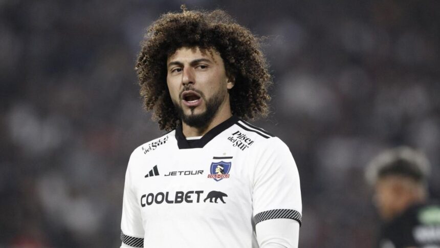 Maximiliano Falcón deja Colo Colo por más de $2,5 millones