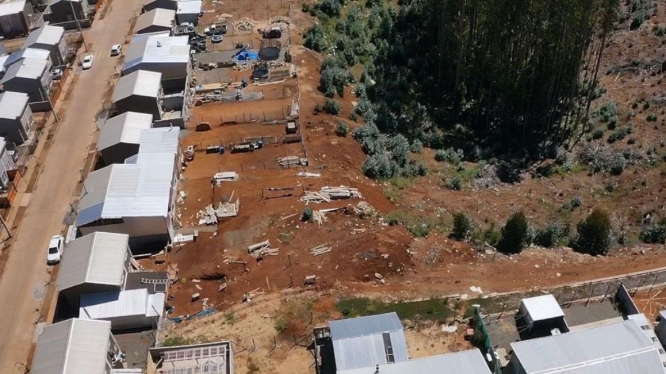 Toma ilegal de cortafuegos en Dichato pone en peligro seguridad forestal Toma ilegal de cortafuegos en Dichato pone en peligro seguridad forestal