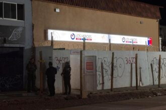 Intento de robo en caja Los Héroes en Conchalí: tres detenidos