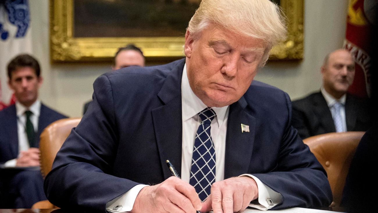 Trump inicia segundo mandato con políticas extremas en inmigración y energía Trump inicia segundo mandato con políticas extremas en inmigración y energía