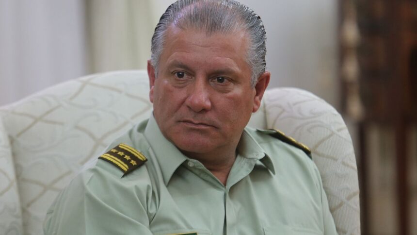 Autorizan viaje a Costa Rica a ex director de Carabineros implicado en corrupción