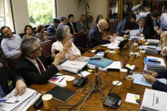 Reunión entre fiscal y ministro de Hacienda por recorte presupuestario