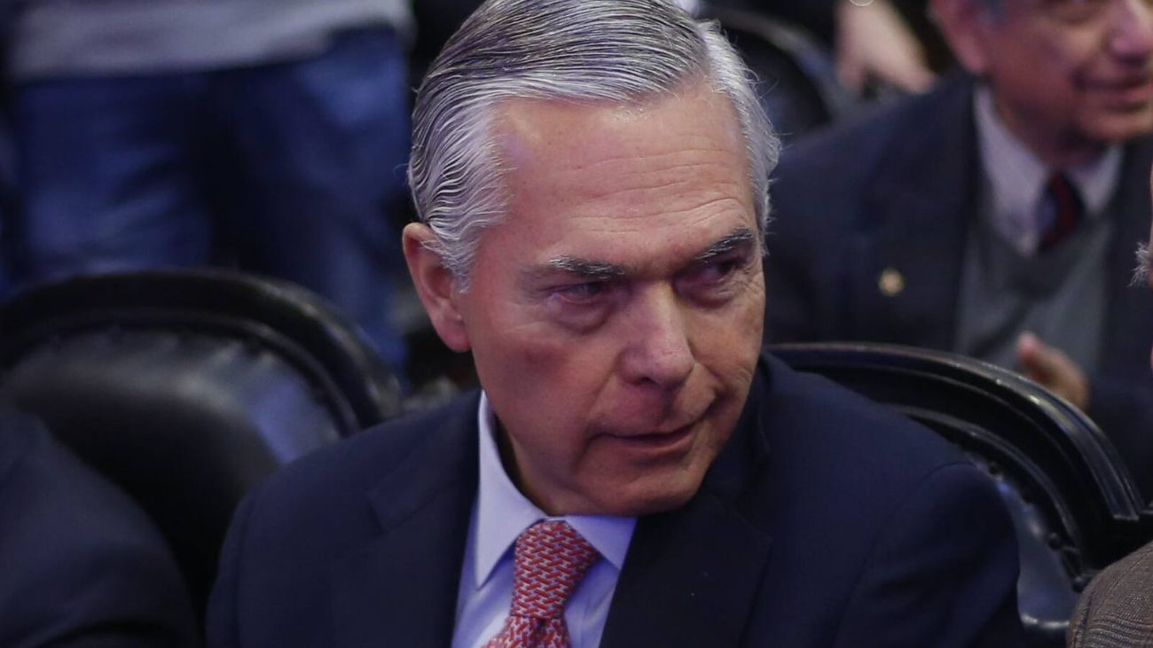 Formalizan investigación contra Óscar Izurieta por lavado de activos militares Formalizan investigación contra Óscar Izurieta por lavado de activos militares