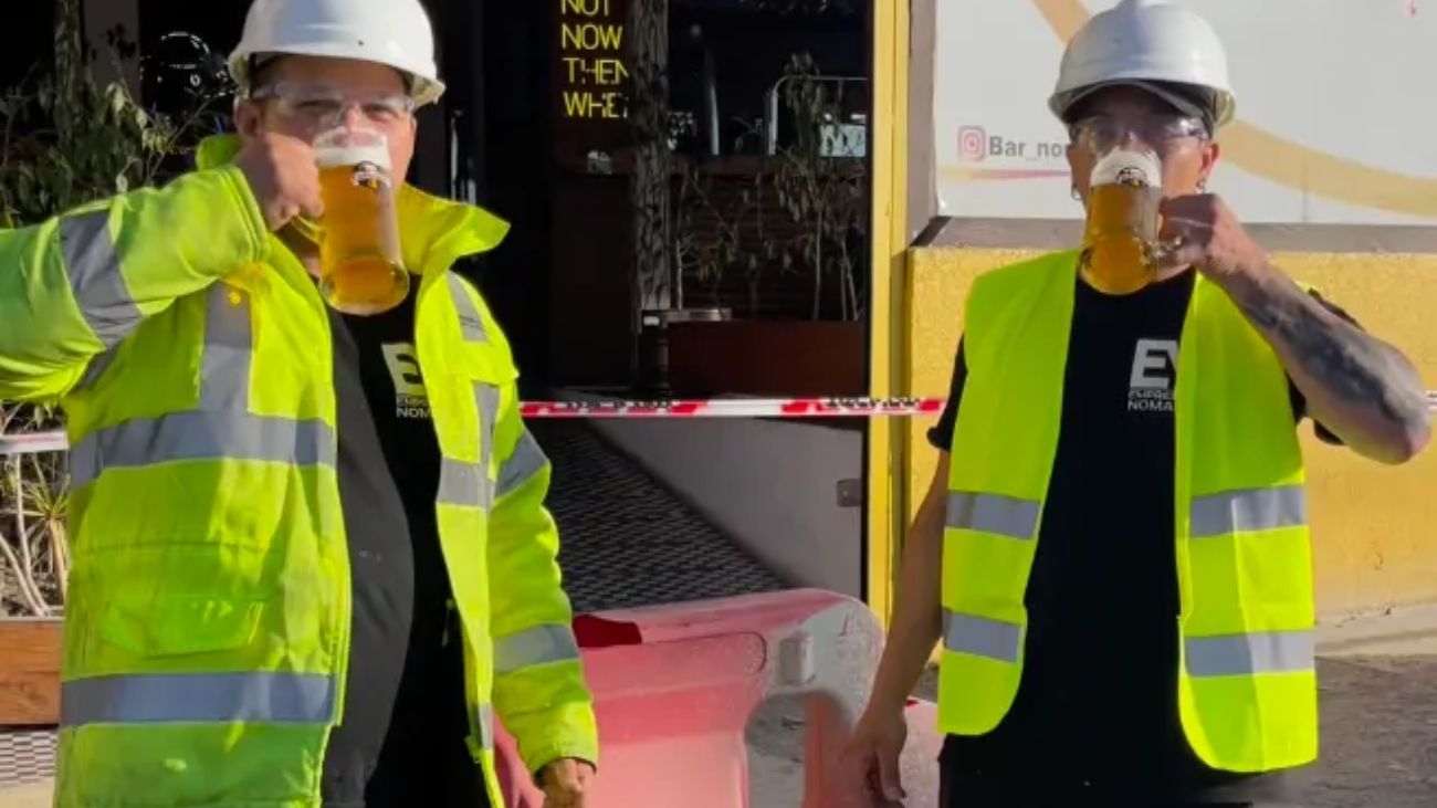 Promoción irónica en pub de Antofagasta para trabajadores de Costanera Sur Promoción irónica en pub de Antofagasta para trabajadores de Costanera Sur