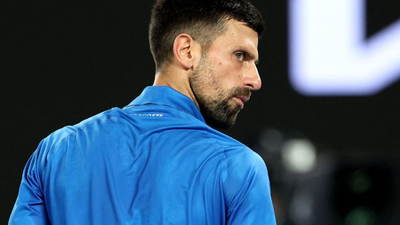 Novak Djokovic vence a Alcaraz en emocionante partido del Australian Open Novak Djokovic vence a Alcaraz en emocionante partido del Australian Open