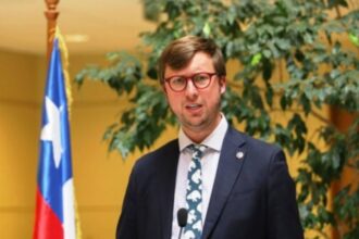 Presentarán acusación constitucional contra la ministra Maya Fernández