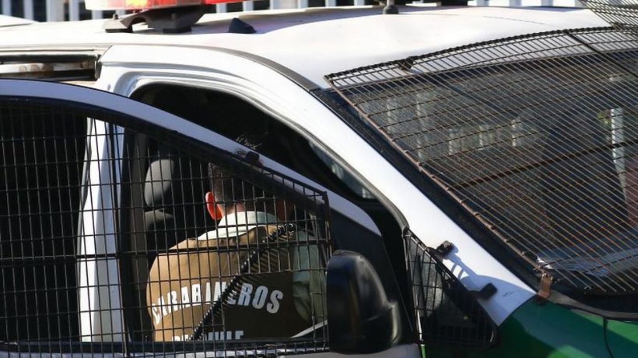Tres detenidos intentaron huir después de ser fiscalizados en Lo Espejo Tres detenidos intentaron huir después de ser fiscalizados en Lo Espejo
