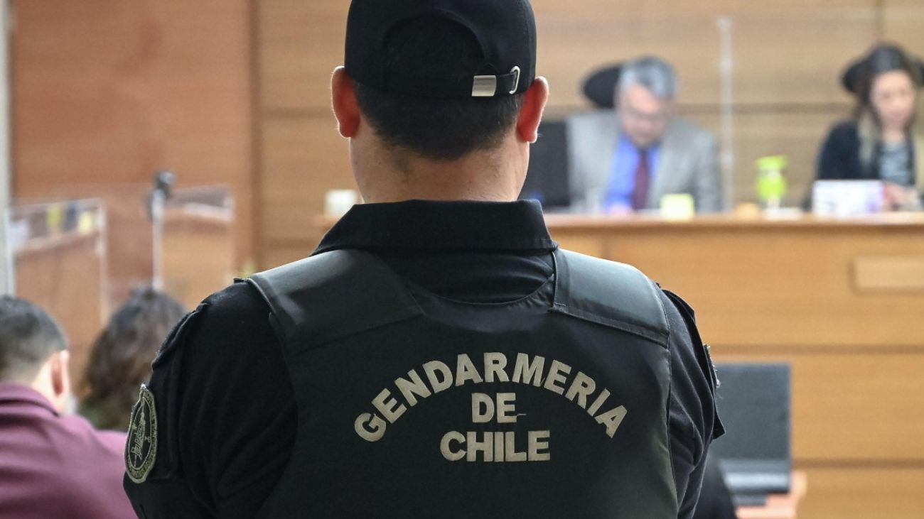 53 detenidos por incendios en Valparaíso: Conaf y tecnología en acción 53 detenidos por incendios en Valparaíso: Conaf y tecnología en acción