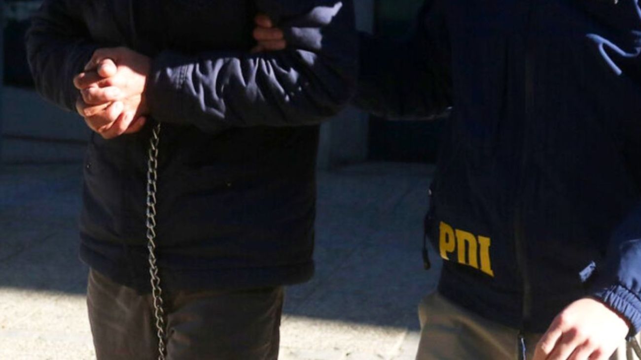 Detenido hombre por atacar con motosierra en ciudad de Castro Detenido hombre por atacar con motosierra en ciudad de Castro
