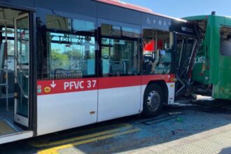 Accidente en Maipú deja cerca de 20 heridos, tres graves