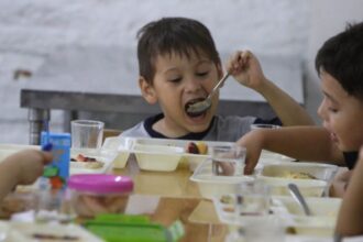 Contraloría desmiente acusación de sobrepagos en Programa de Alimentación Escolar