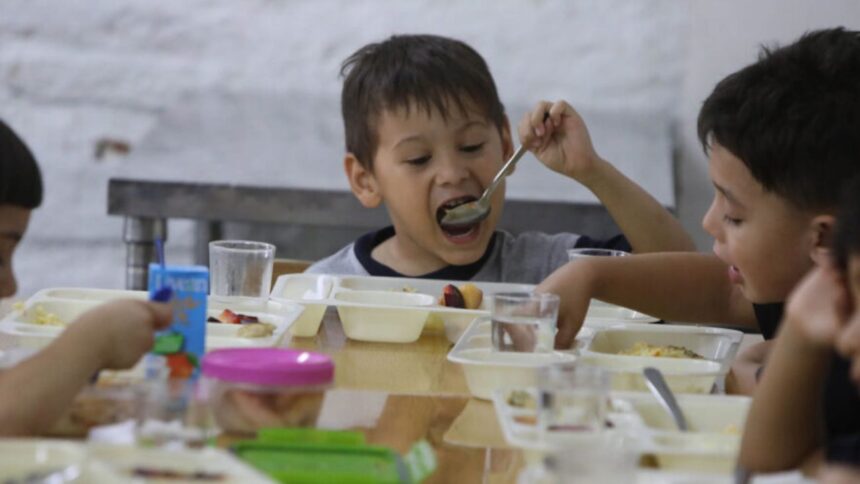 Contraloría desmiente acusación de sobrepagos en Programa de Alimentación Escolar