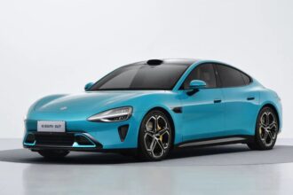 Xiaomi SU7 supera al Tesla Model 3 en ventas de sedanes eléctricos