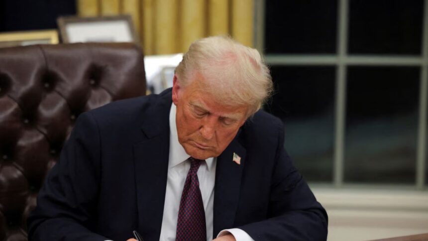 Despidos en el Departamento de Justicia de EE.UU. tras intervención en casos contra Trump