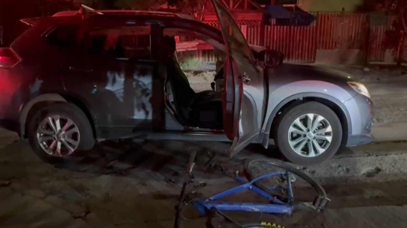 Detienen a dos adolescentes tras persecución y robo de auto Detienen a dos adolescentes tras persecución y robo de auto
