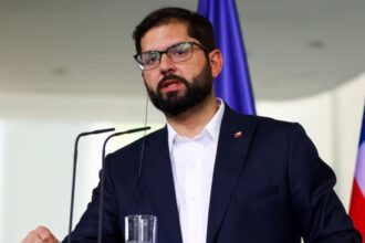 Presidente Gabriel Boric convoca sesión extraordinaria para votar reforma de pensiones