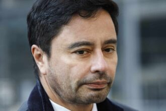 Propuesta de Rodolfo Carter: Prohibir educación a niños migrantes en Chile