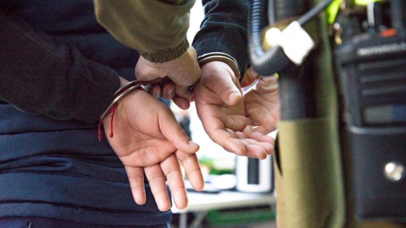 Detenido por asalto y baleo en estación del Metro de Santiago Detenido por asalto y baleo en estación del Metro de Santiago