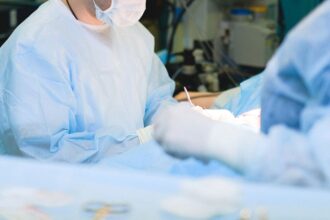 Confirman indemnización de $250 millones por negligencia en cirugía oftalmológica